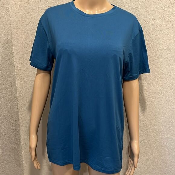 NWT Spyder teal short sleeve top, very soft. - Picture 1 of 5